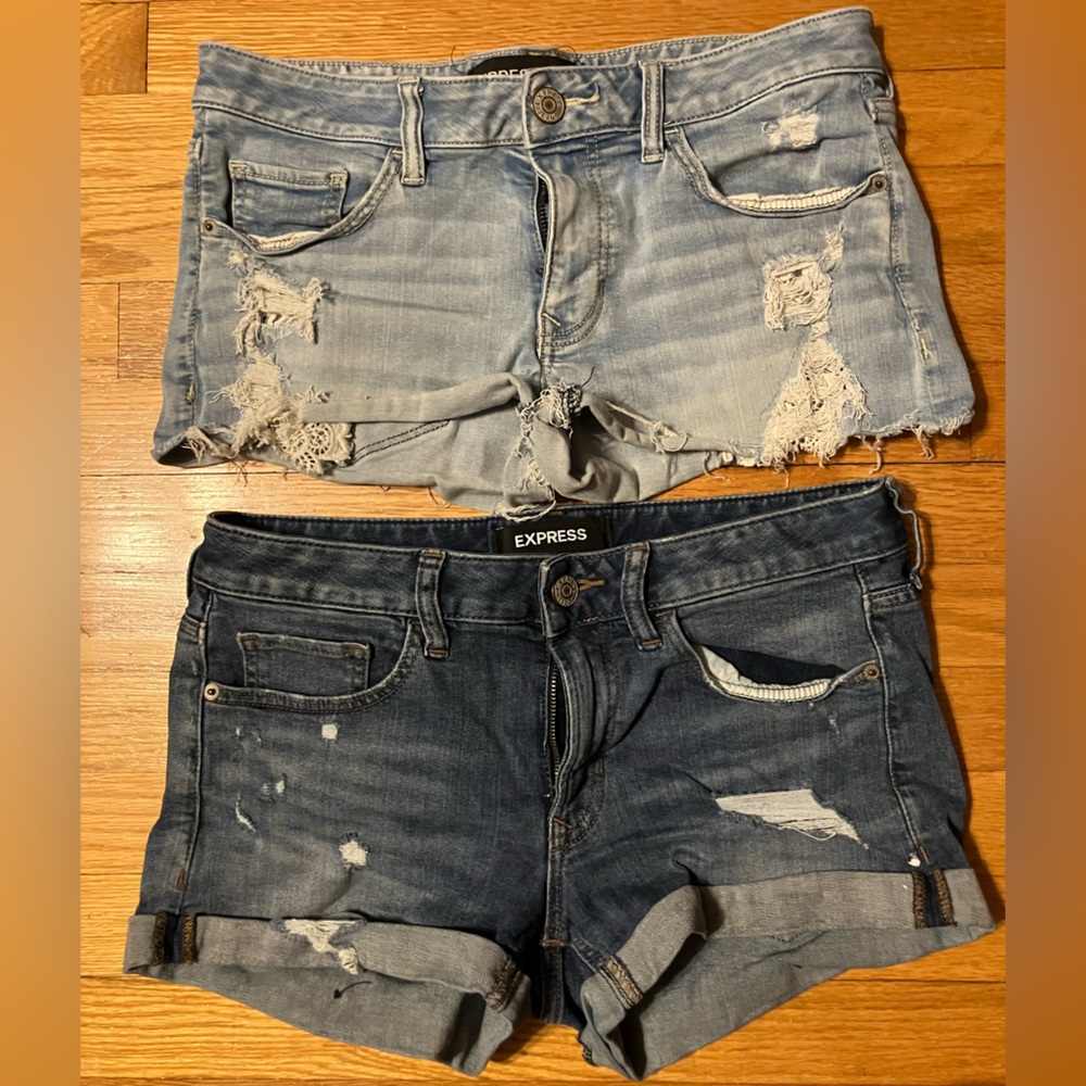 Express Duo: Dark blue & Light Bleach Distressed Denim Shorts Lot of 2